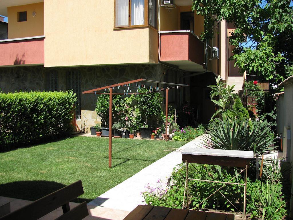 Chervenkov Guest House เชอร์โนโมเรทส์ ภายนอก รูปภาพ